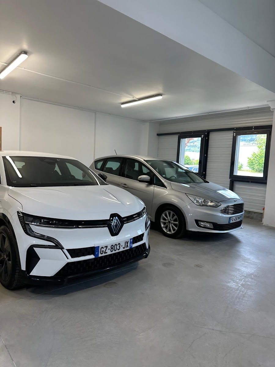 Véhicules en showroom chez Pascal Apprieu Auto
